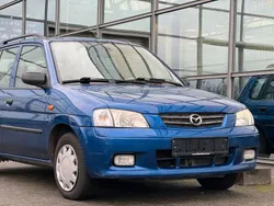 Blau Gebraucht 2001 Mazda Demio Sportive Van / Kleinbus | 1.777 €