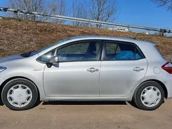 Toyota Auris Hybrid