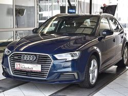 Blau Gebraucht 2020 Audi A3 Sportback e-tron Sport Kleinwagen | 25.900 € (Etwas zu teuer)