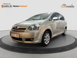 Silber Gebraucht 2006 Toyota Corolla Verso Executive Van / Kleinbus | 6.980 € (Teuer)