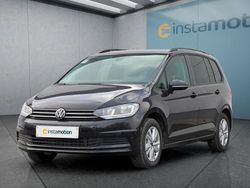 Schwarz Gebraucht 2024 VW Touran Van / Kleinbus | 33.499 € (Fairer Preis)