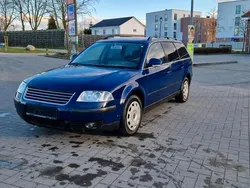 Blau Gebraucht 2005 VW Passat Comfortline Kombi | 1.599 € (Fairer Preis)
