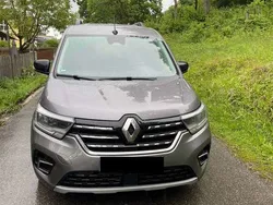 Grau Gebraucht 2023 Renault Kangoo Techno Van / Kleinbus | 22.900 € (Superpreis)