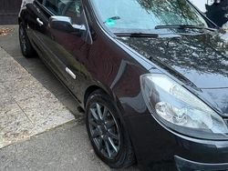 Schwarz Gebraucht 2009 Renault Clio III Kleinwagen | 3.990 €