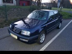 Gebraucht 1998 VW Vento Limousine | 1.350 €
