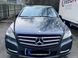 Grau Gebraucht 2013 Mercedes R350 Van / Kleinbus | 12.900 € (Fairer Preis)