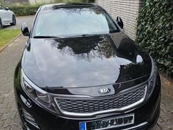 Schwarz Gebraucht 2014 Kia Optima Hybrid Spirit Limousine | 13.500 € (Fairer Preis)