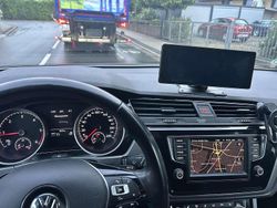 Weiß Gebraucht 2016 VW Touran Comfortline Van / Kleinbus | 13.700 € (Fairer Preis)