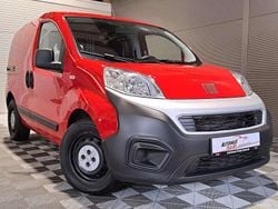 Rot Gebraucht 2022 Fiat Fiorino Van / Kleinbus | 9.970 € (Guter Preis)