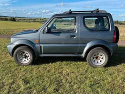Grau Gebraucht 2007 Suzuki Jimny SUV | 4.700 € (Guter Preis)