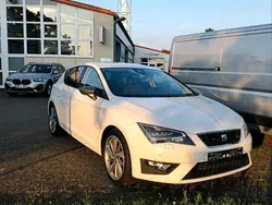 Weiß Gebraucht 2016 Seat Leon FR Limousine | 12.500 € (Fairer Preis)