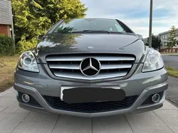 Grau Gebraucht 2010 Mercedes B180 Van / Kleinbus | 5.500 € (Fairer Preis)