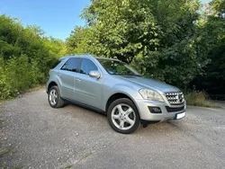 Silber Gebraucht 2009 Mercedes ML350 SUV | 11.700 € (Etwas zu teuer)