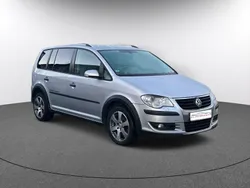 Silber Gebraucht 2008 VW Touran Cross Van / Kleinbus | 6.490 € (Fairer Preis)