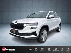 Moonweiss metallic Gebraucht 2024 Skoda Karoq Selection SUV | 29.870 € (Guter Preis)