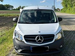Weiß Gebraucht 2018 Mercedes Citan 111 Van / Kleinbus | 12.490 €