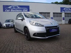 Grau Gebraucht 2013 Renault Scénic III Van / Kleinbus | 6.900 € (Teuer)