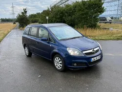 Blau Gebraucht 2006 Opel Zafira Van / Kleinbus | 2.300 € (Fairer Preis)