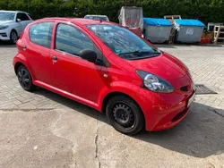 Rot Gebraucht 2009 Toyota Aygo Basis Kleinwagen | 2.750 € (Etwas zu teuer)