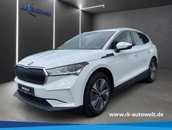 Weiss Gebraucht 2021 Skoda Enyaq iV Loft SUV | 36.980 € (Etwas zu teuer)