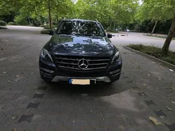 Grau Gebraucht 2015 Mercedes ML350 SUV | 22.800 € (Etwas zu teuer)