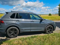 Grau Gebraucht 2024 VW Tiguan R-line SUV | 45.000 € (Teuer)