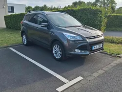 Grau Gebraucht 2015 Ford Kuga Titanium SUV | 9.444 € (Guter Preis)