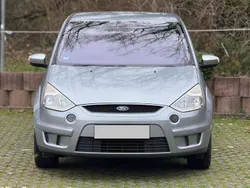 Grau Gebraucht 2007 Ford S-MAX S Van / Kleinbus | 2.900 € (Fairer Preis)