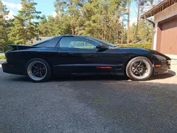 Schwarz Gebraucht 2002 Pontiac Firebird | 31.000 €