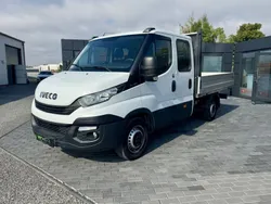 Weiss (metallic) Gebraucht 2018 Iveco Daily Van | 23.449 € (Etwas zu teuer)