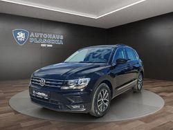 Deep black perleffekt (schwarz) Gebraucht 2018 VW Tiguan Comfortline SUV | 19.450 € (Fairer Preis)