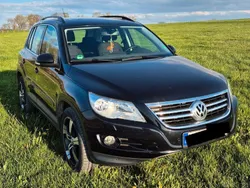 Schwarz Gebraucht 2009 VW Tiguan Track & Field SUV | 8.999 € (Etwas zu teuer)