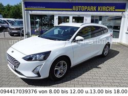 Weiß Gebraucht 2022 Ford Focus Cool & Connect Kombi | 13.900 € (Guter Preis)
