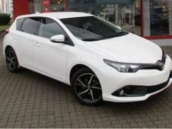 Weiß Gebraucht 2019 Toyota Auris Team Limousine | 12.800 € (Fairer Preis)