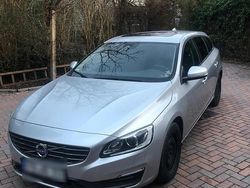 Gebraucht 2015 Volvo V60 Kombi | 6.950 € (Fairer Preis)