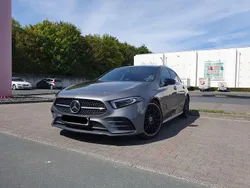 Grau Gebraucht 2018 Mercedes A200 AMG line Limousine | 27.000 € (Teuer)