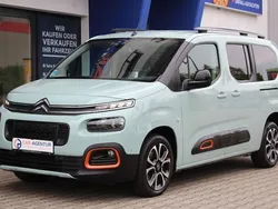 Grün Gebraucht 2020 Citroën Berlingo Shine Van / Kleinbus | 17.900 €