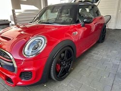 Rot Gebraucht 2017 Mini John Cooper Works Kleinwagen | 19.200 € (Fairer Preis)