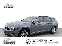 Grau Gebraucht 2022 VW Passat Business Kombi | 24.350 € (Fairer Preis)
