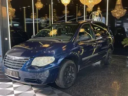 Blau Gebraucht 2006 Chrysler Voyager Van / Kleinbus | 2.499 € (Fairer Preis)