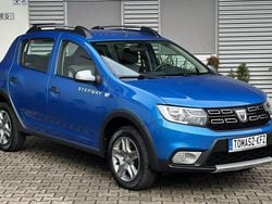 Blau Gebraucht 2017 Dacia Sandero Prestige Limousine | 8.750 € (Fairer Preis)