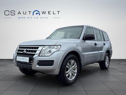 Silber Gebraucht 2015 Mitsubishi Pajero SUV | 14.490 € (Teuer)