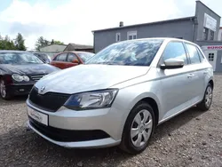 Silber Gebraucht 2015 Skoda Fabia Active Limousine | 6.490 € (Superpreis)