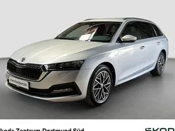 Silber Gebraucht 2022 Skoda Octavia Clever Kombi | 22.333 € (Guter Preis)