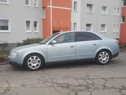 Blau Gebraucht 2002 Audi A4 Ambiente Limousine | 1.800 € (Guter Preis)