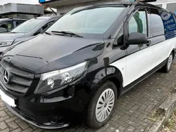 Schwarz Gebraucht 2017 Mercedes Vito Van / Kleinbus | 28.000 €