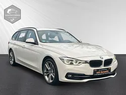 Weiß Gebraucht 2019 BMW 330 Sport Line Kombi | 22.490 € (Guter Preis)