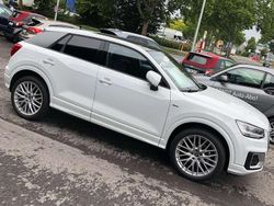 Weiß Gebraucht 2019 Audi Q2 SUV | 22.000 € (Fairer Preis)