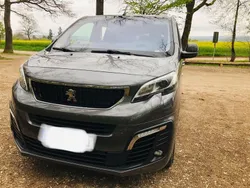 Grau Gebraucht 2017 Peugeot Traveller Business-Line Van / Kleinbus | 16.499 € (Fairer Preis)