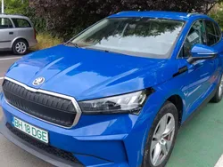 Blau Gebraucht 2021 Skoda Enyaq iV SportLine SUV | 21.400 €